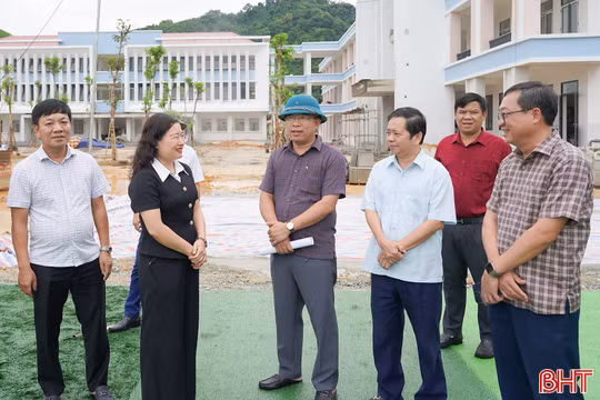 Khẩn trương hoàn thiện các hạng mục tại 2 trường nội trú liên cấp để sẵn sàng đón học sinh