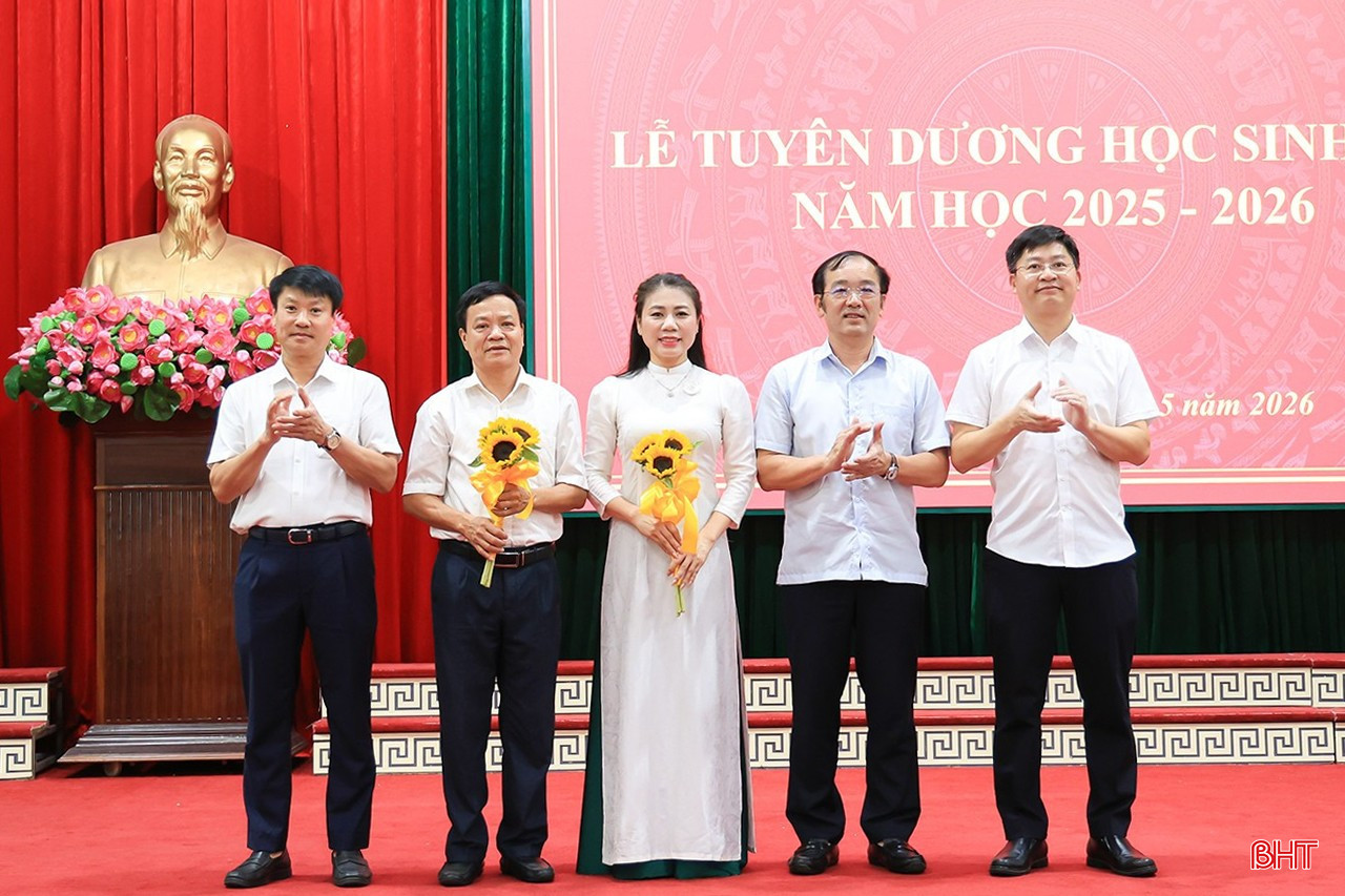 bqbht_br_trao-khuyen-hoc.jpg