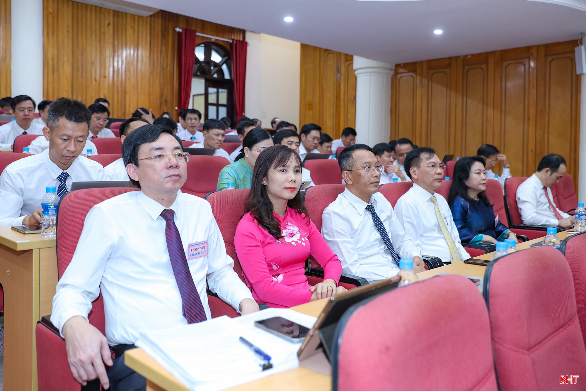 bqbht_br_aimg-9907-dai-bieu-khach-moi.jpg
