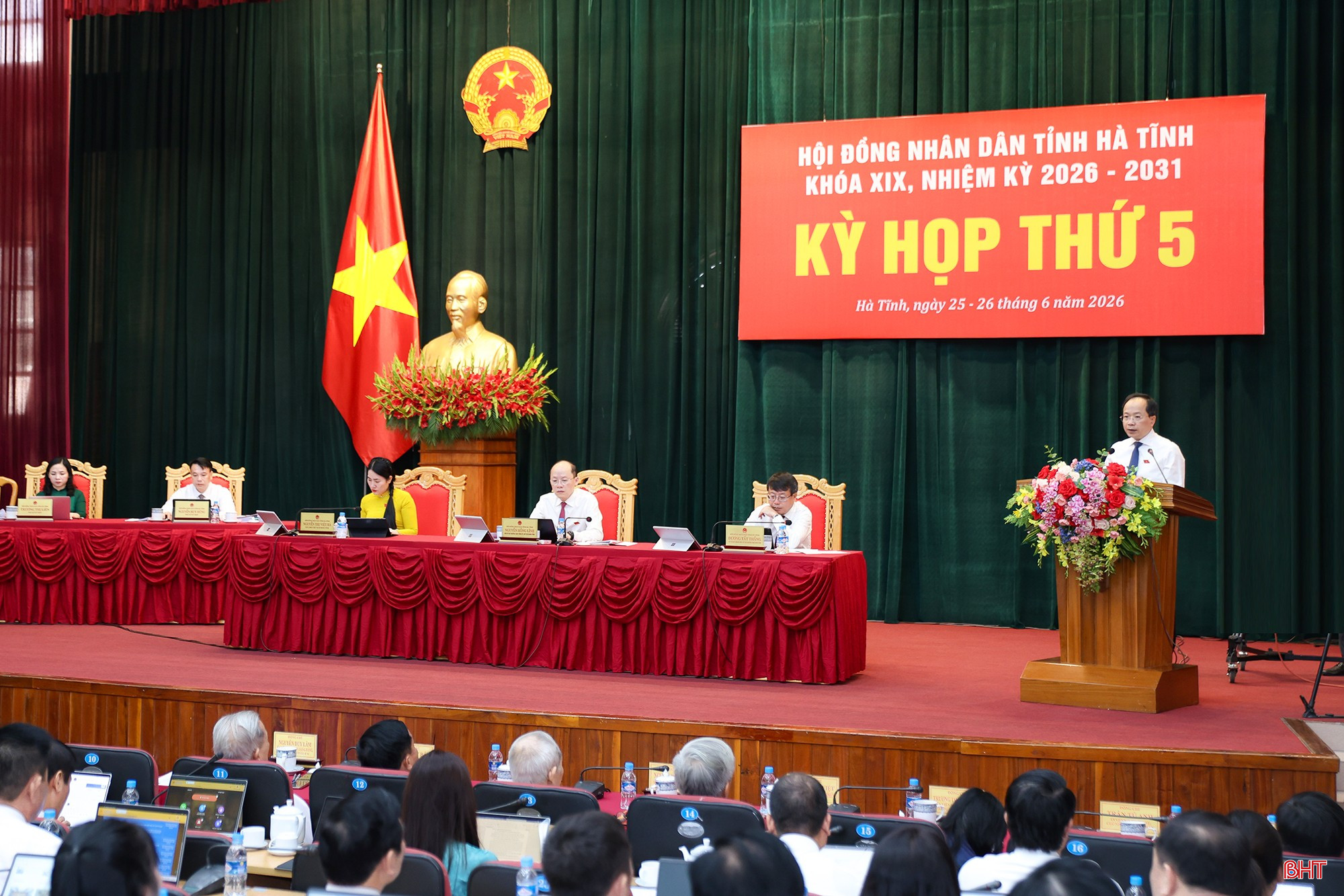 bqbht_br_aimg-0022-bi-thu-rong.jpg