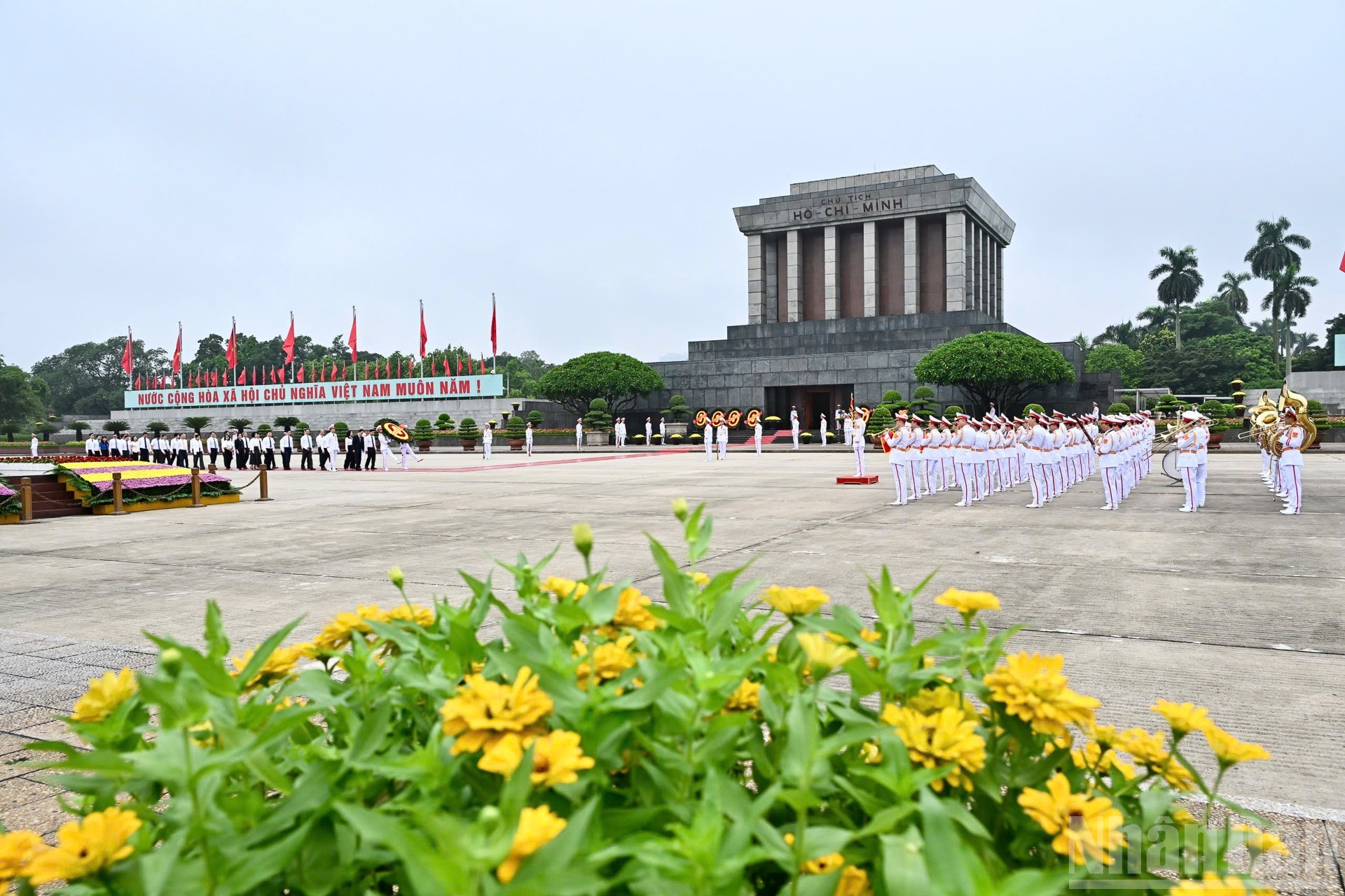 Quang cảnh buổi lễ trên Quảng trường Ba Đình.