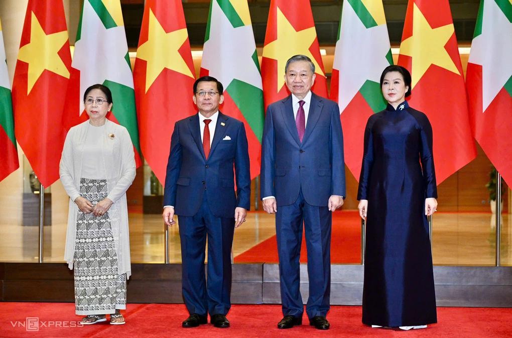 Tổng Bí thư, Chủ tịch nước Tô Lâm và phu nhân Ngô Phương Ly cùng Tổng thống Myanmar Min Aung Hlaing và phu nhân Kyu Kyu Hla. Ảnh: Giang Huy