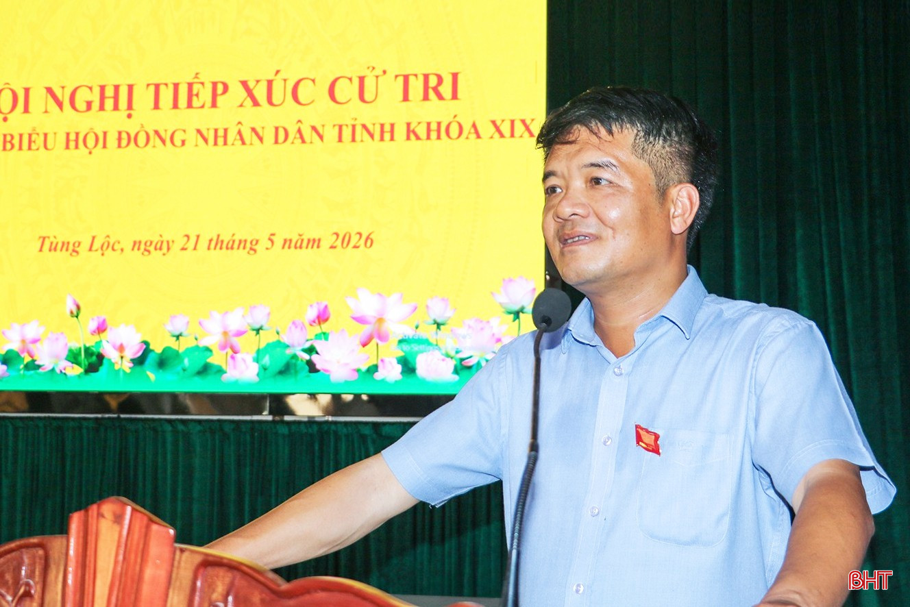 Ông Trần Nhật Tân - Ủy viên BTV Tỉnh ủy, Trưởng ban Nội Chính Tỉnh uỷ tiếp thu ý kiến cử tri.