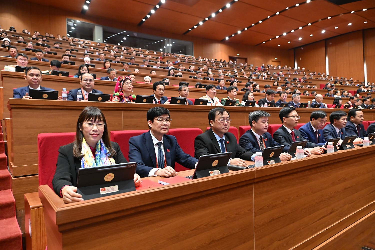 Các đại biểu đoàn Điện Biên dự phiên trù bị của Đại hội đại biểu toàn quốc lần thứ XIV.