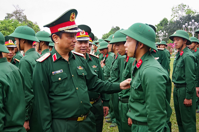 Tập trung đóng góp ý kiến với Quốc hội hoàn thiện pháp luật về quốc phòng, an ninh