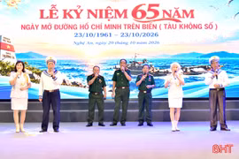 Gặp mặt kỷ niệm 65 năm ngày mở đường Hồ Chí Minh trên biển