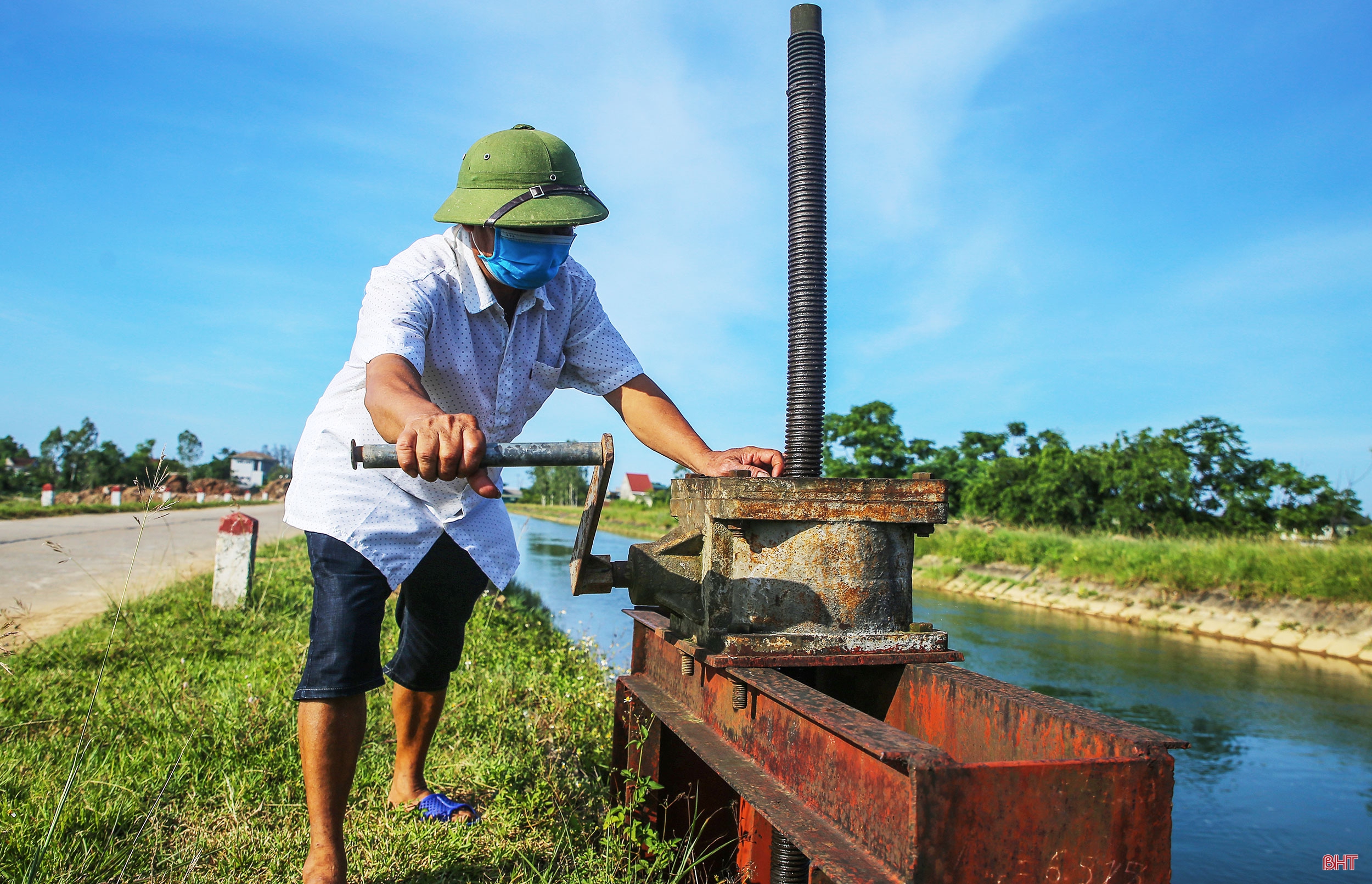 Xuôi dòng Kẻ Gỗ…