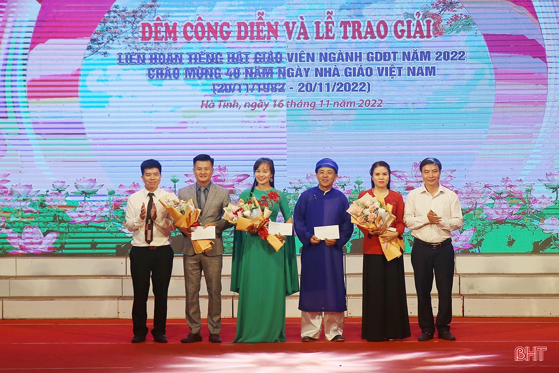 Phòng GD&ĐT thành phố Hà Tĩnh giành giải xuất sắc liên hoan tiếng hát giáo viên năm 2022