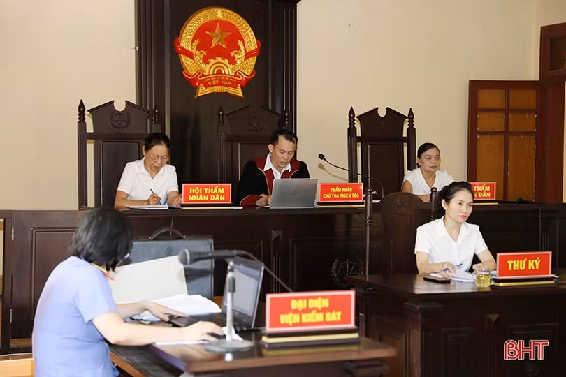 Chuyên trộm tiền công đức, nhóm đối tượng ở TX Kỳ Anh lĩnh án