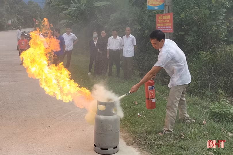 Ngăn ngừa cháy nổ trong khu dân cư ở Hương Sơn