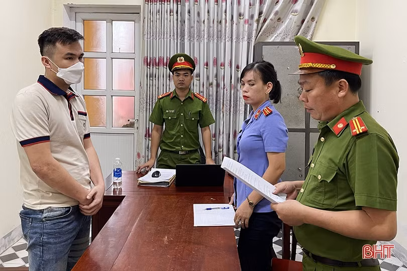 Khởi tố đối tượng vô cớ đánh người trên quốc lộ ở Hà Tĩnh