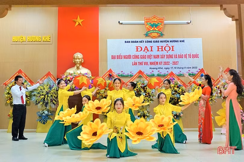 Đồng bào công giáo Hương Khê tích cực tham gia phong trào thi đua yêu nước