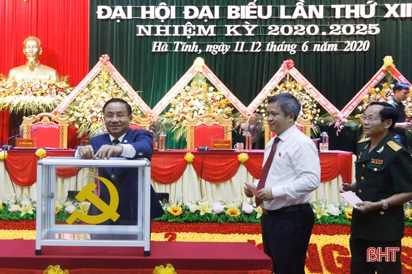 Phát huy trí tuệ, thảo luận dân chủ, góp phần vào thành công của Đại hội Đảng bộ Quân sự Hà Tĩnh lần thứ XIII