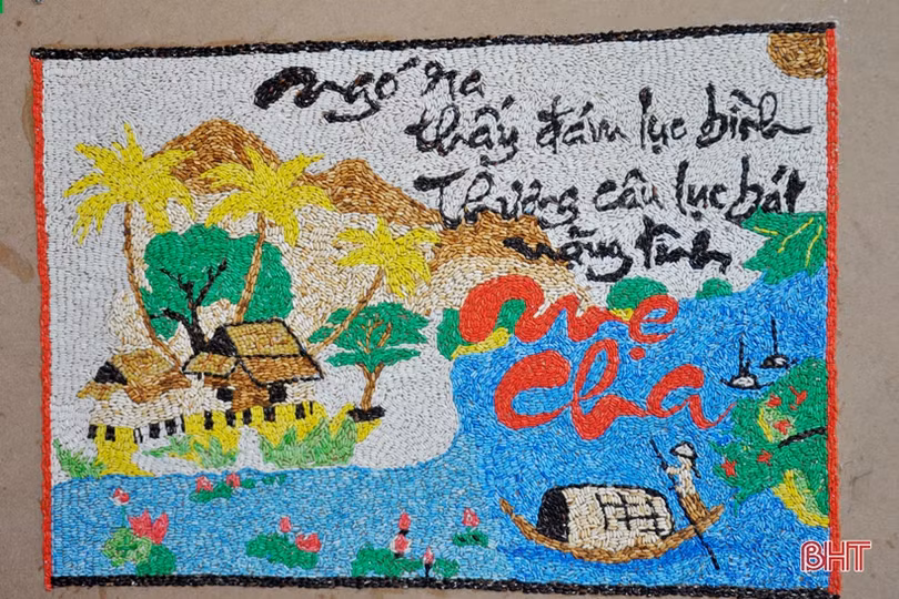 Sinh viên Đại học Hà Tĩnh gắn tranh gạo gây quỹ “Đường đến giảng đường đại học”