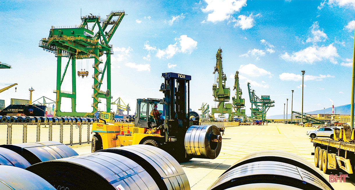 Phát huy thành tựu, khơi nguồn lực, tạo sức bật để Hà Tĩnh bước vào nhiệm kỳ mới với niềm tin, sức mạnh mới