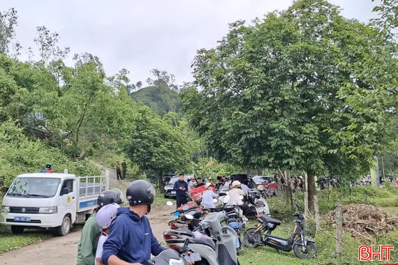 Phát hiện thi thể nghi là nam giới trên núi Thiên Nhẫn 