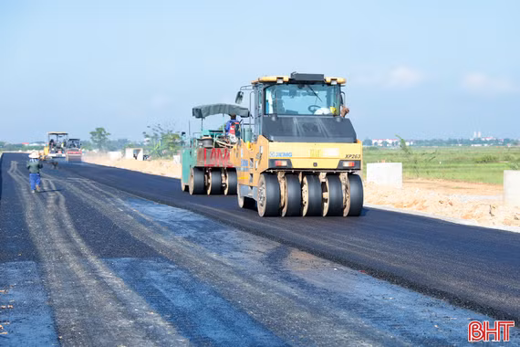 Khơi thông mặt bằng, đẩy nhanh tiến độ các công trình trọng điểm ở Hà Tĩnh
