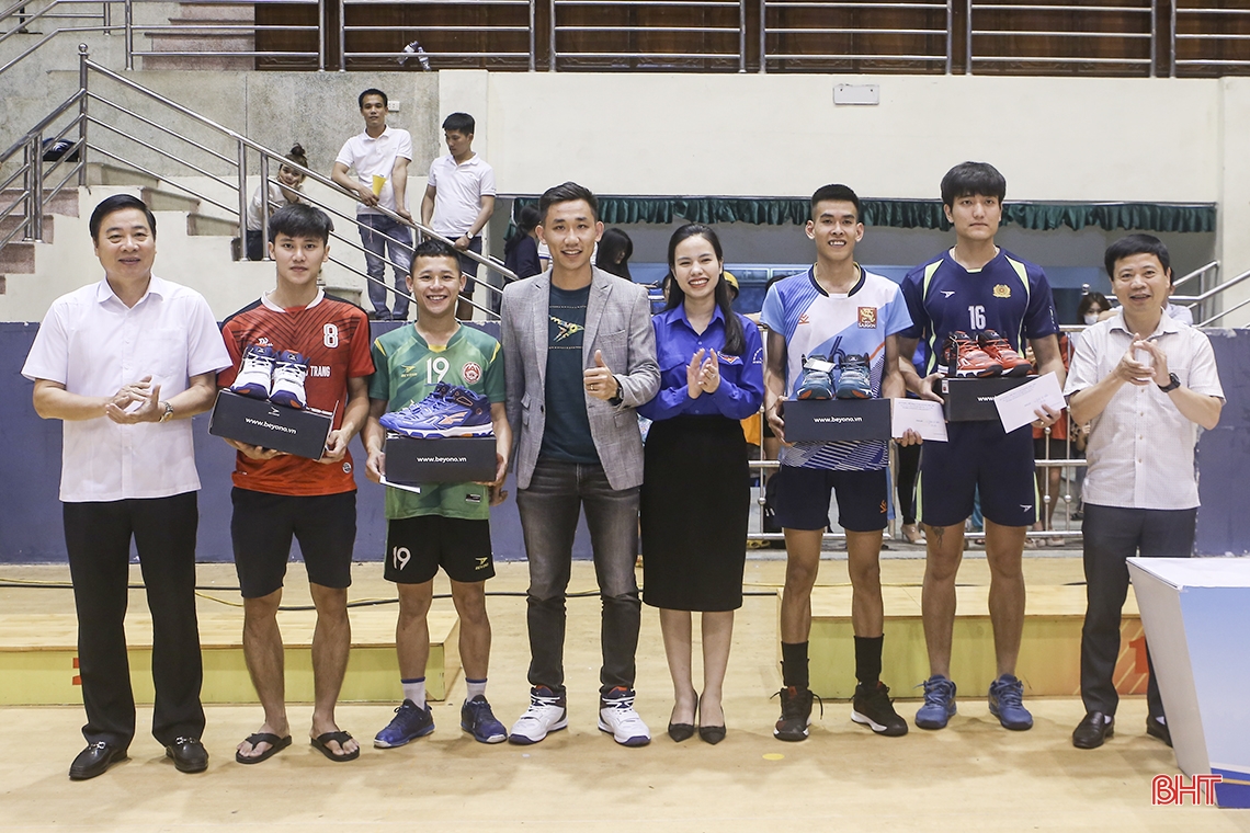 Nghi Xuân bảo vệ thành công chức vô địch Giải Bóng chuyền nam thanh niên Hà Tĩnh 2023