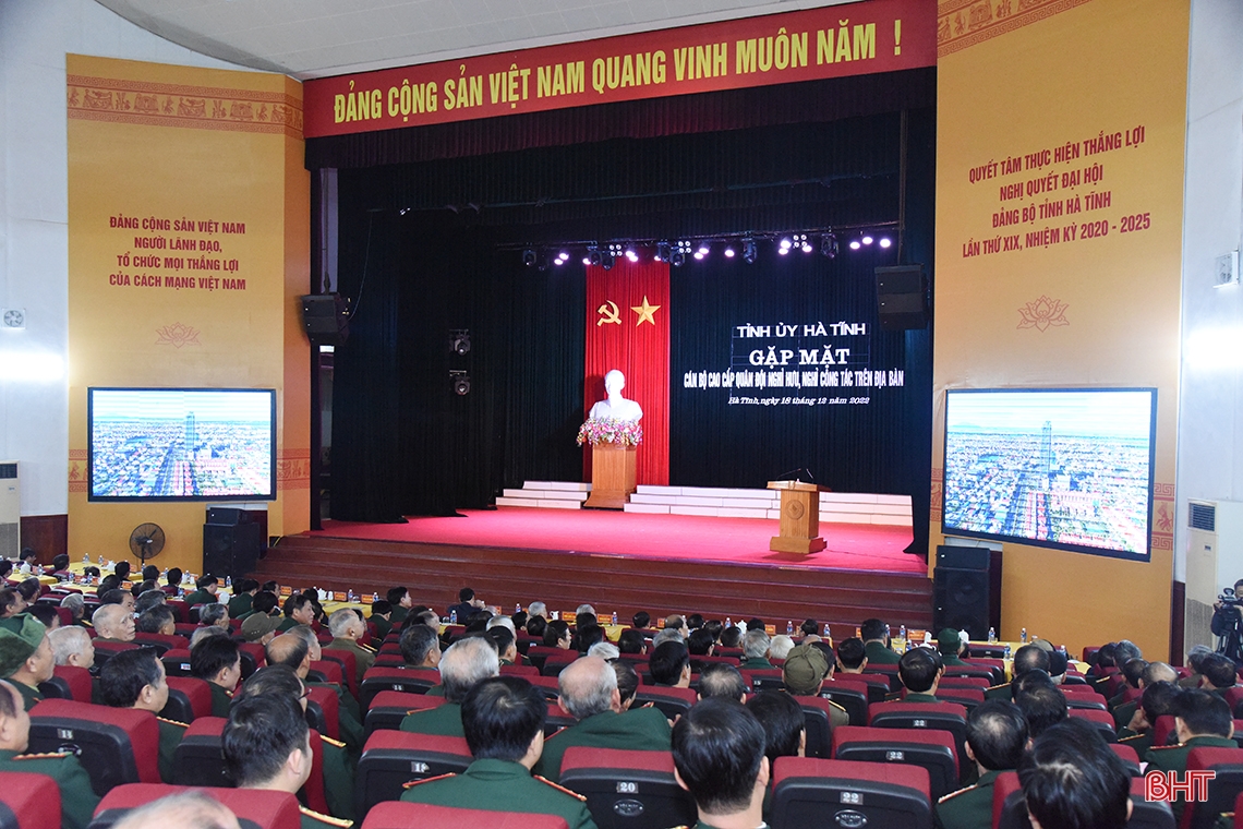 Hà Tĩnh gặp mặt cán bộ cao cấp quân đội nghỉ hưu, nghỉ công tác trên địa bàn