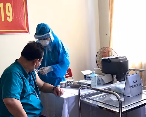 Trên 55.000 người đã tiêm vắc-xin Covid-19; liên tiếp các buổi sáng không có ca bệnh