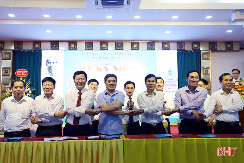 Hà Tĩnh cùng các tỉnh Bắc Trung Bộ kết nối, đưa sản phẩm kinh tế tập thể thành hàng hóa liên vùng