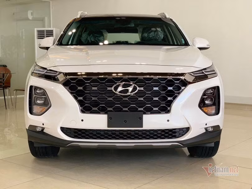 Loạt xe SUV đại hạ giá đầu tháng 4