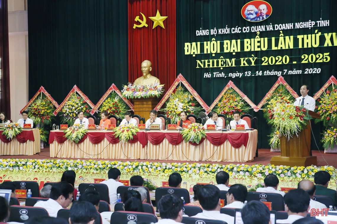 Xây dựng tổ chức Đảng thuộc Khối Các cơ quan và doanh nghiệp Hà Tĩnh trong sạch, vững mạnh