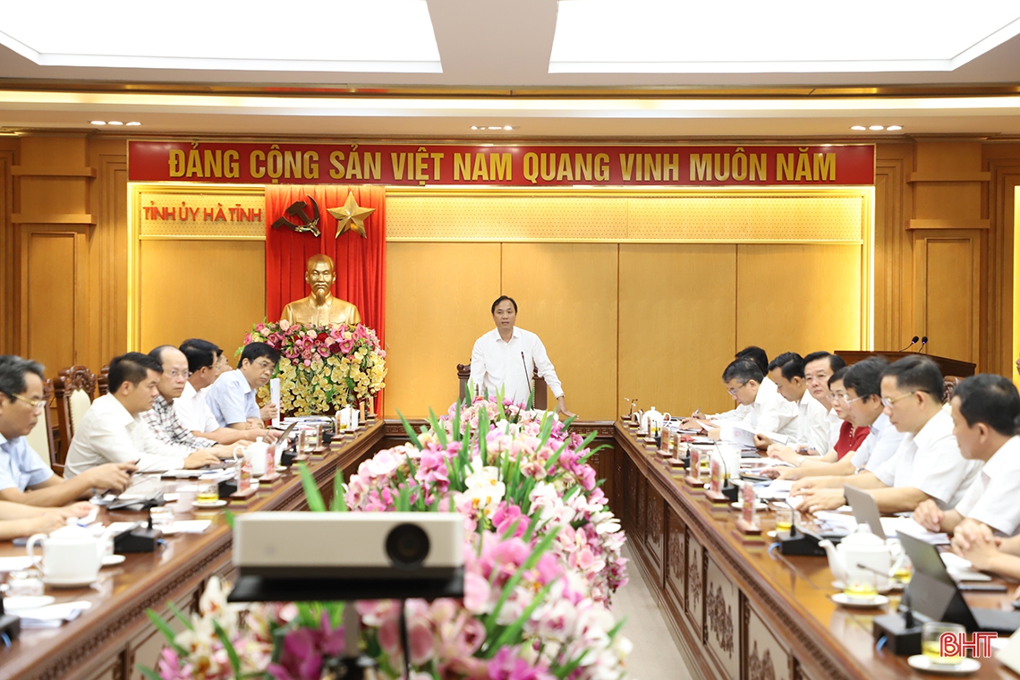 Tiếp tục đẩy mạnh cải cách hành chính, chú trọng phân cấp, phân quyền