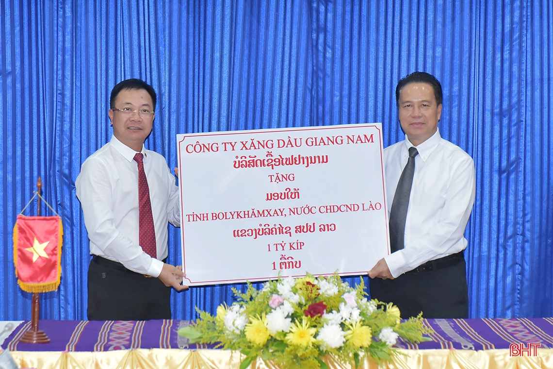 Hà Tĩnh và Bôlykhămxay ký kết thỏa thuận hợp tác thúc đẩy phát triển KT-XH, đảm bảo QP-AN