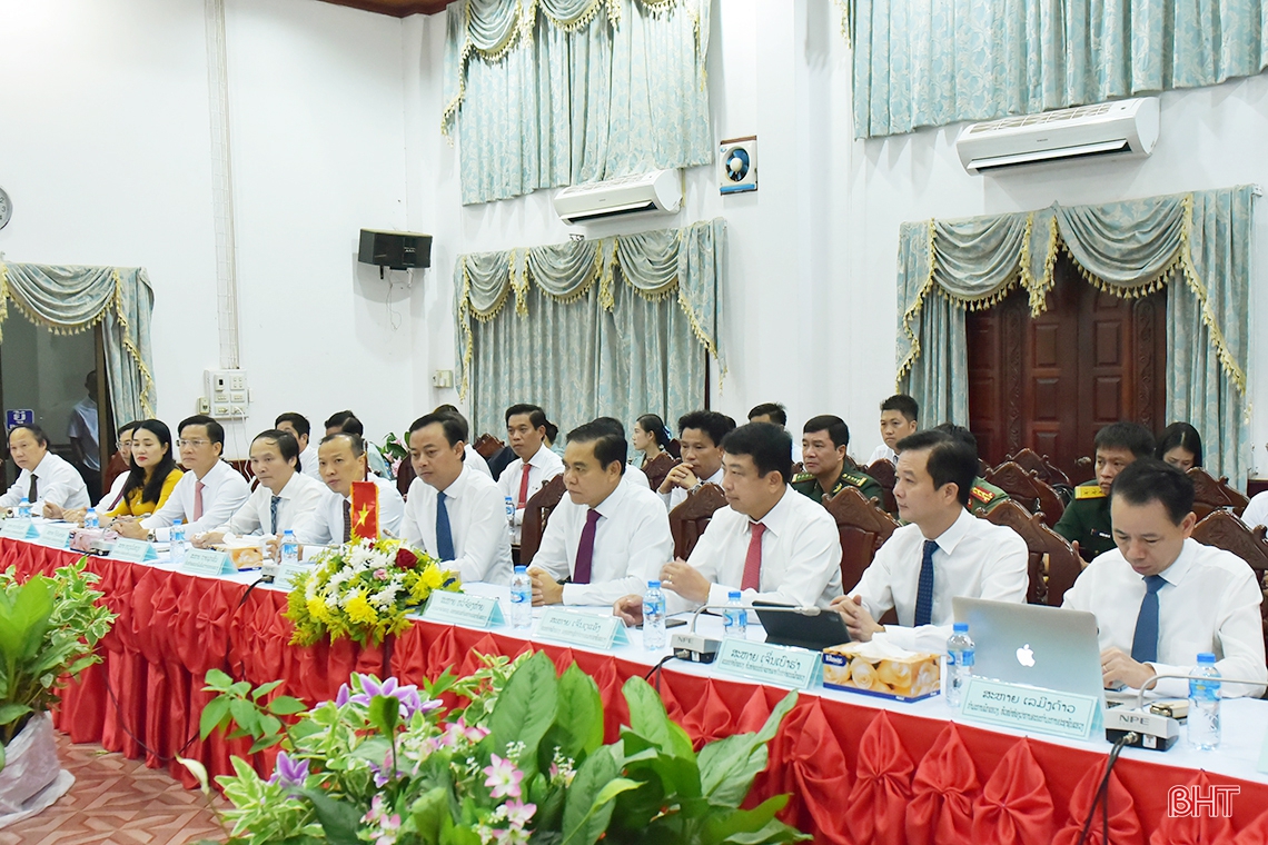 Hà Tĩnh và Bôlykhămxay ký kết thỏa thuận hợp tác thúc đẩy phát triển KT-XH, đảm bảo QP-AN