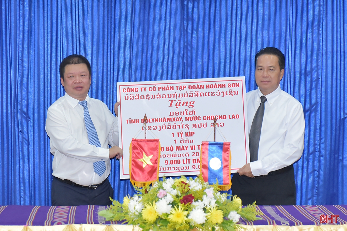 Hà Tĩnh và Bôlykhămxay ký kết thỏa thuận hợp tác thúc đẩy phát triển KT-XH, đảm bảo QP-AN