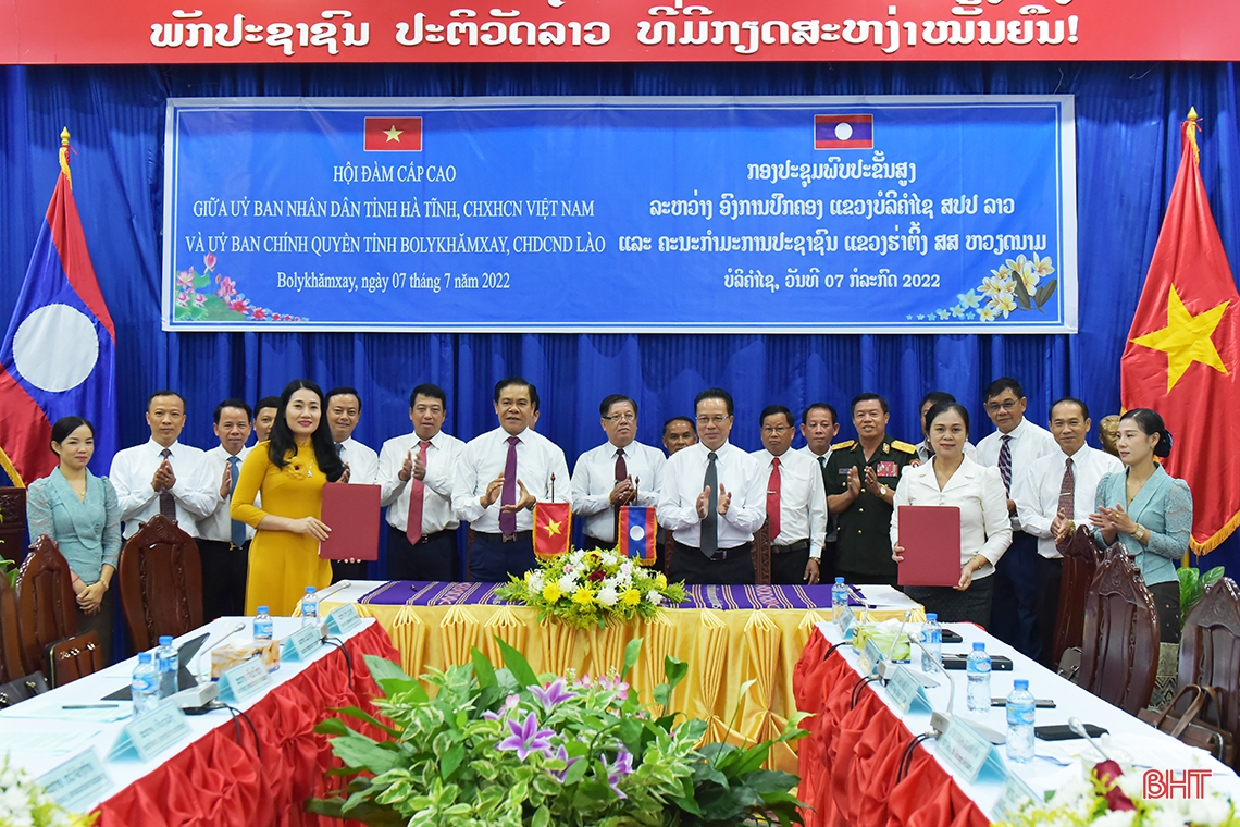 Hà Tĩnh và Bôlykhămxay ký kết thỏa thuận hợp tác thúc đẩy phát triển KT-XH, đảm bảo QP-AN