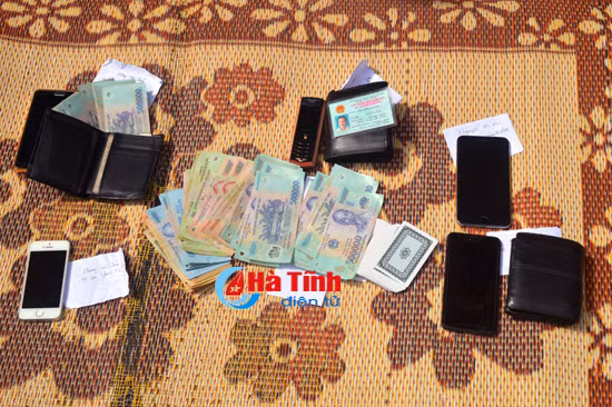 bat 5 doi tuong danh bai an tien kieu xi han