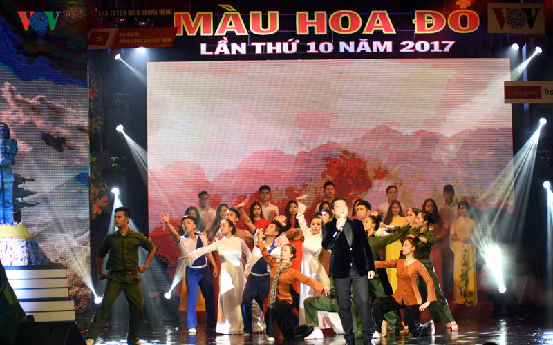 linh thieng xuc dong chuong trinh nghe thuat mau hoa do lan thu 10