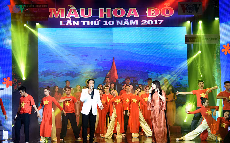 linh thieng xuc dong chuong trinh nghe thuat mau hoa do lan thu 10