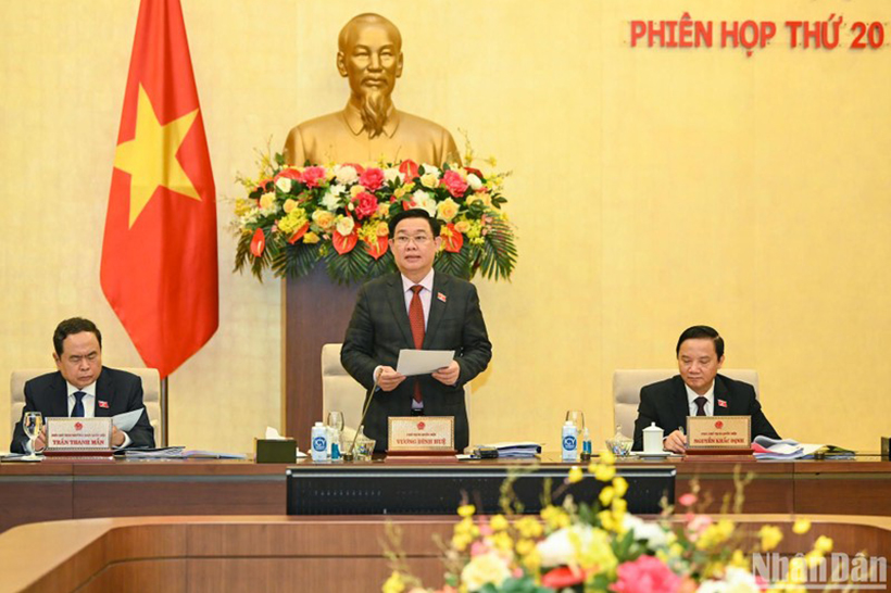 Ủy ban Thường vụ Quốc hội xem xét, thông qua nghị quyết về sắp xếp các đơn vị hành chính cấp huyện, xã