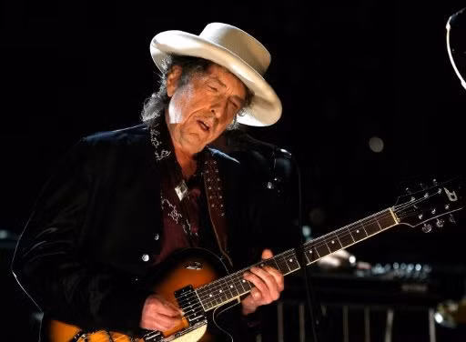 rot cuoc huyen thoai am nhac nuoc my bob dylan da len tieng