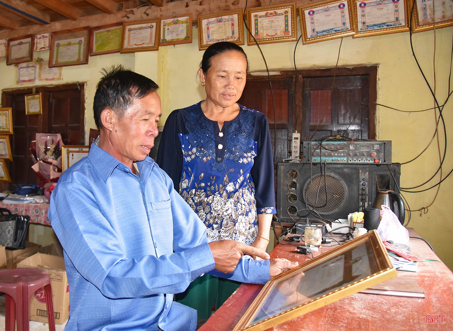Những người con của đất nước Triệu Voi mang dòng máu Việt (bài 2): Thắt chặt tình đoàn kết nơi biên viễn