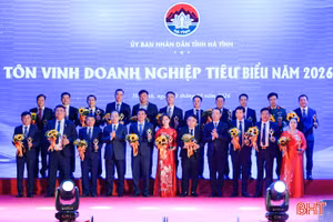 Hà Tĩnh tôn vinh 31 doanh nghiệp, doanh nhân tiêu biểu 