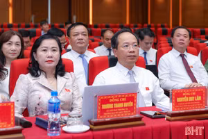 HĐND tỉnh Hà Tĩnh thông qua 13 nghị quyết tại Kỳ họp thứ 8