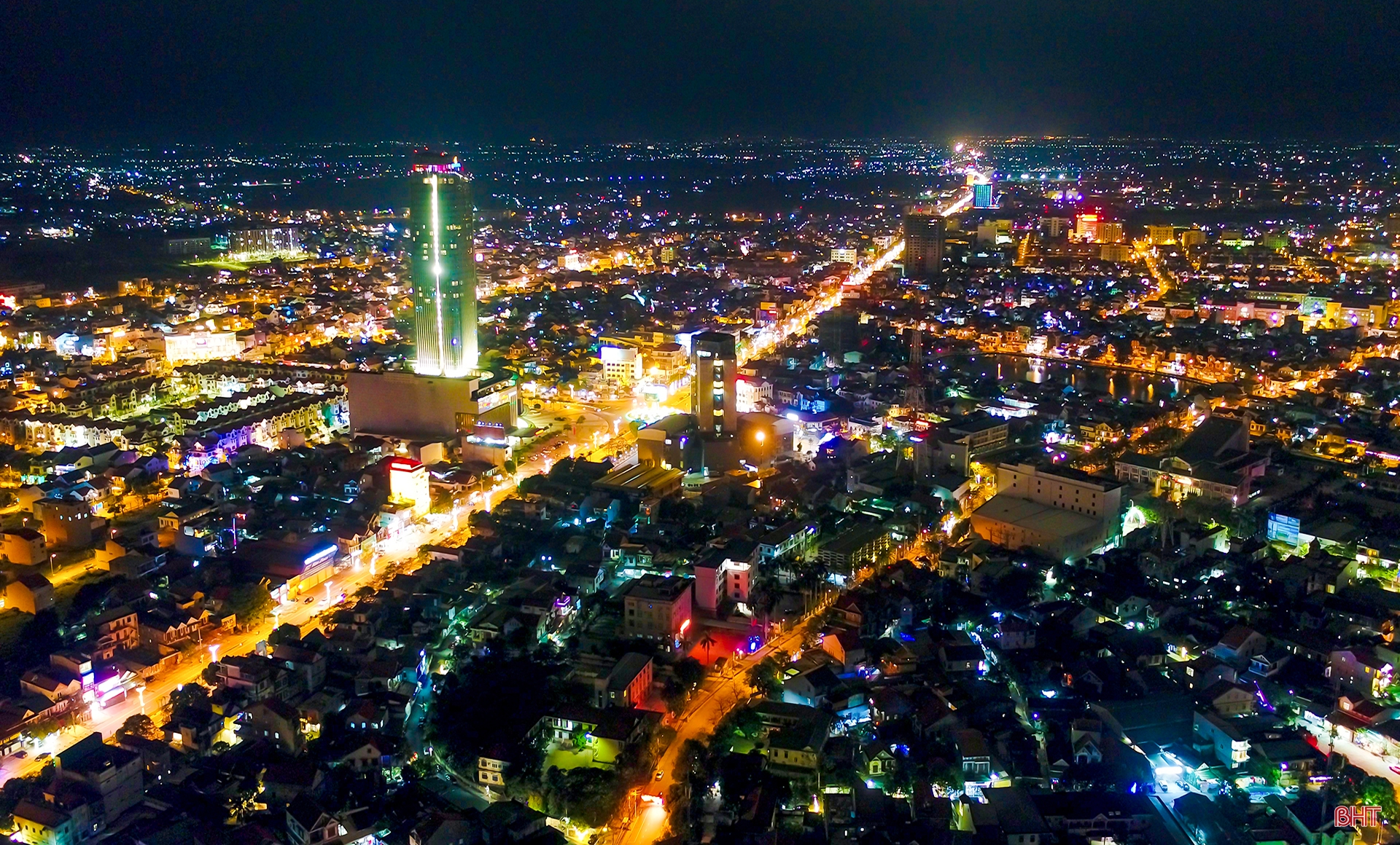 Hà Tĩnh vững bước dưới ngọn cờ vinh quang của Đảng