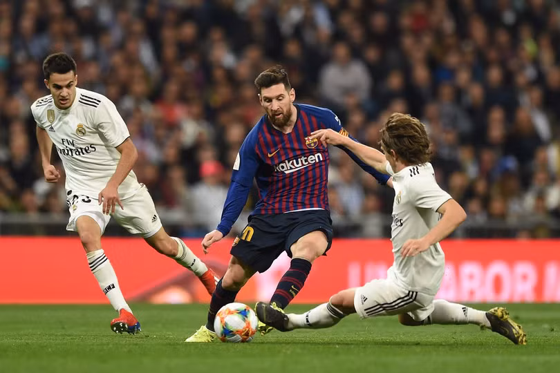 Siêu kinh điển Real - Barca: Chiếm ngôi đầu hay nới rộng cách biệt?