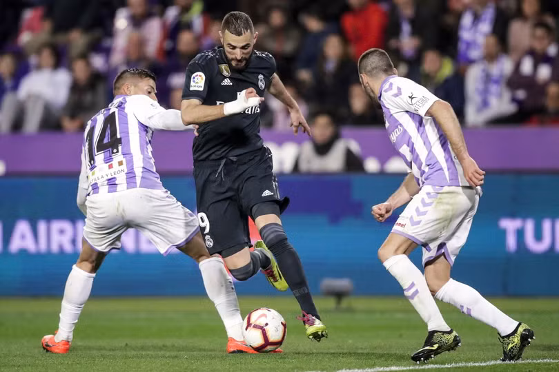 Siêu kinh điển Real - Barca: Chiếm ngôi đầu hay nới rộng cách biệt?