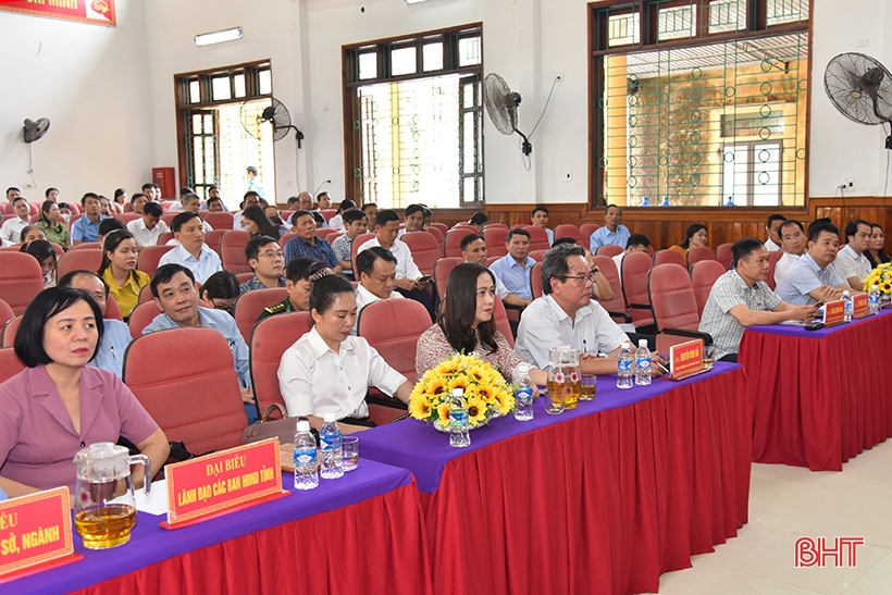 Cử tri Lộc Hà mong có thêm chính sách hỗ trợ xây dựng nông thôn mới