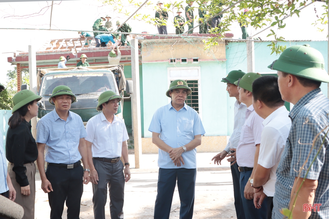 Chủ tịch UBND tỉnh dự lễ phát động di dời tái định cư dự án cao tốc Bắc - Nam ở Cẩm Xuyên