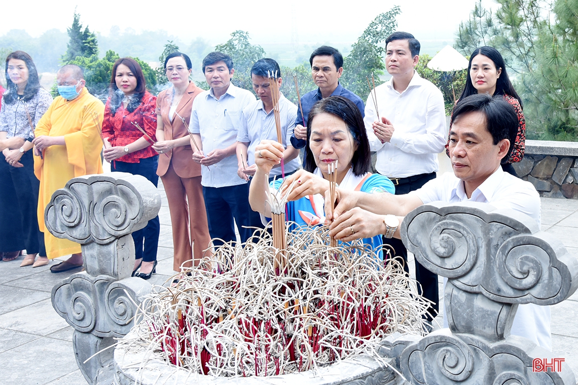 Phụ nữ Hà Tĩnh phát động “trồng 1 triệu cây xanh”