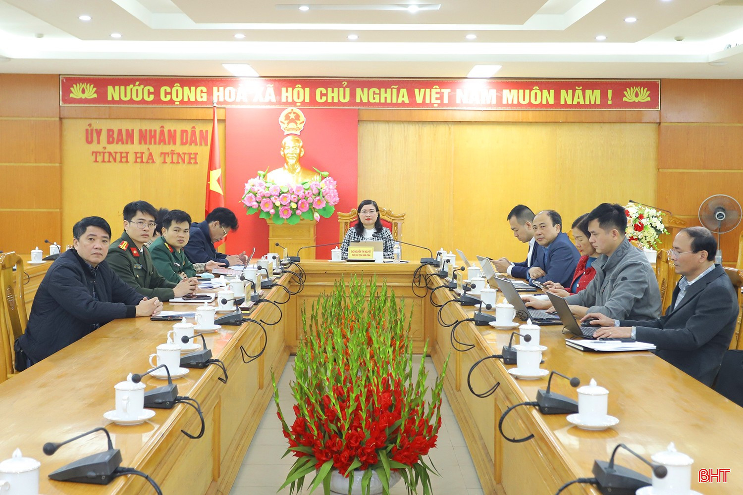 bqbht_br_nha-o-xa-hoi-2.jpg