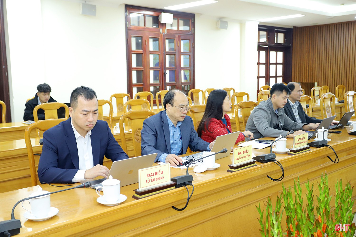 bqbht_br_nha-o-xa-hoi-3b.jpg