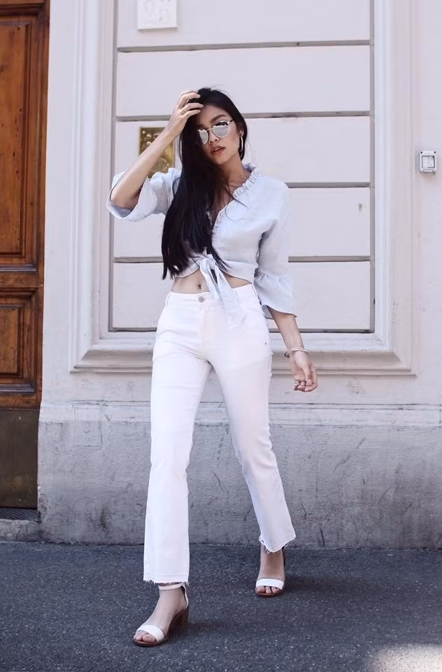 mua he kieu gi cung phai sam 1 chiec quan mau trang