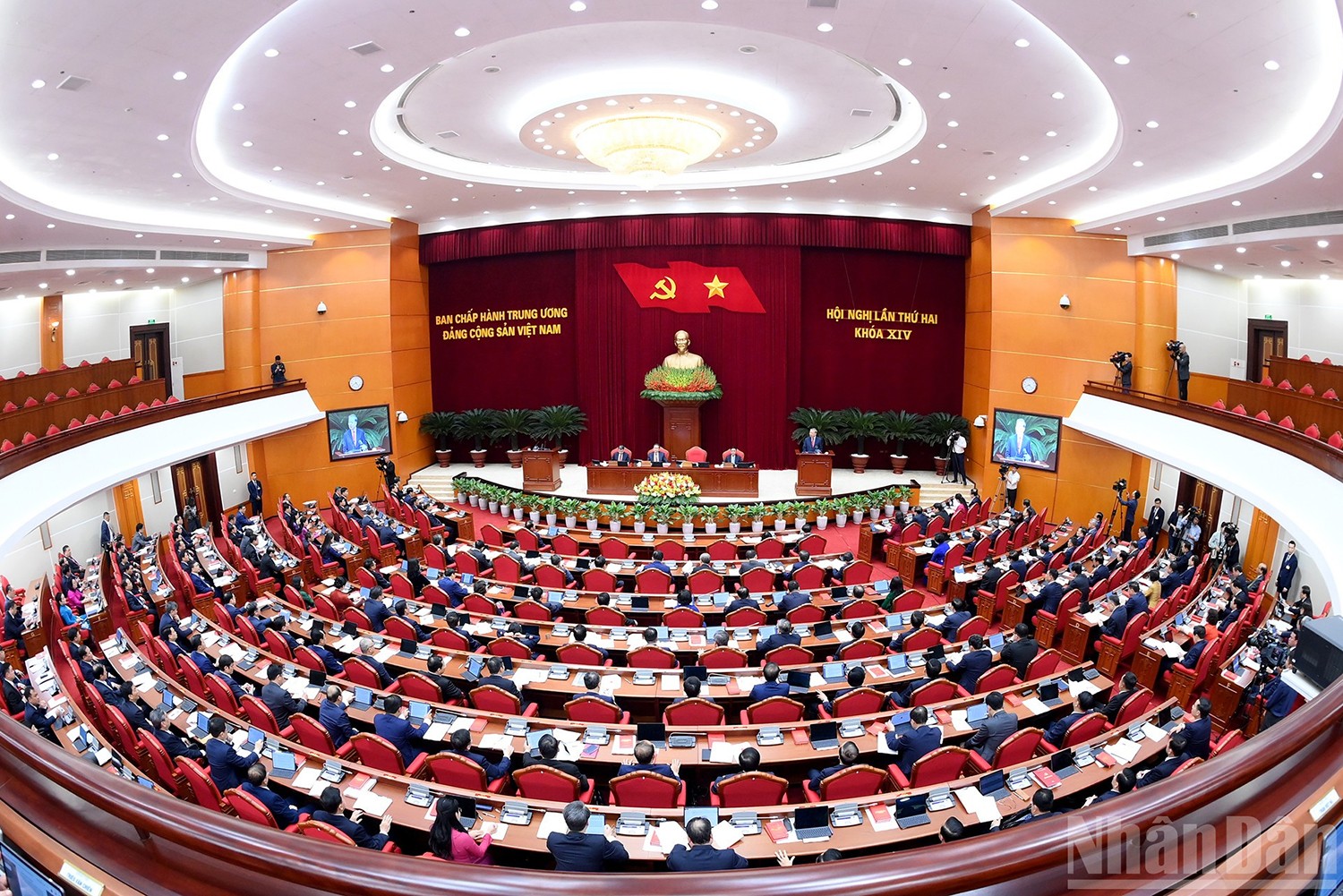 anh-10-bnd-4162.jpg